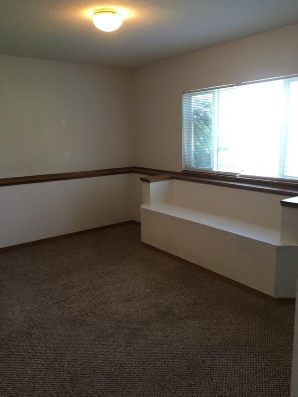 112 Tamarack Woods Dr - Photo 3 of 11