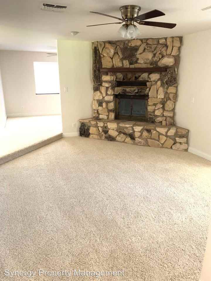 1307 Linda Kay St - Photo 2 of 22