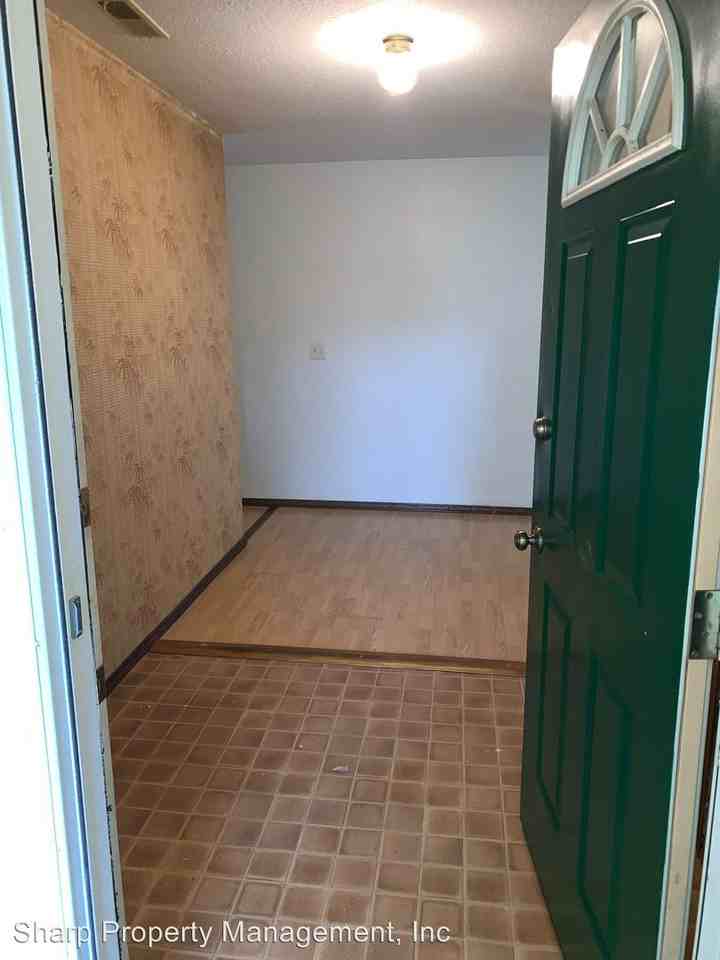 2404 Mulberry Ave - Photo 2 of 23