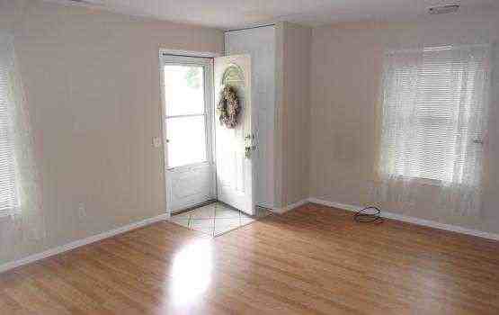 3177 Sunnyside - Photo 3 of 5