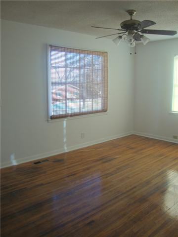 620 S 12th St - Photo 3 of 8