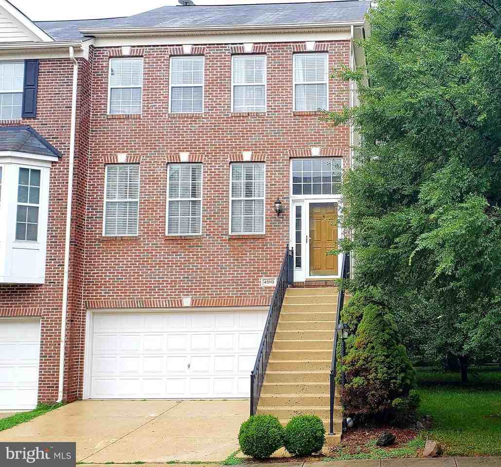 43113 Forest Edge Square - Photo 2 of 25