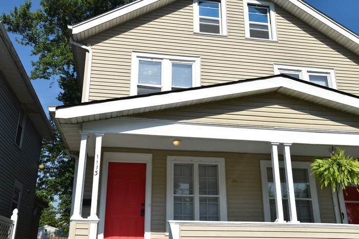 1113 South Champion Avenue - Photo 2 of 34