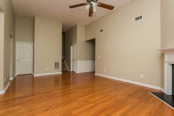 4321 Holliday Road - Photo 3 of 15