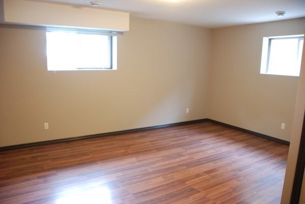 11731-123 Street - Photo 3 of 8