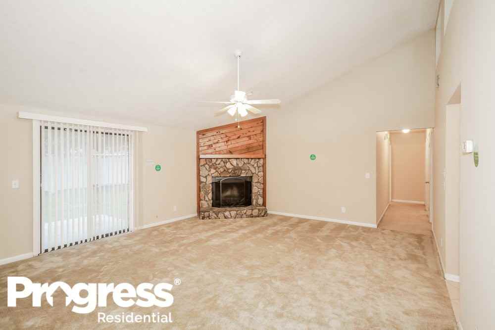 8424 Bluestem Ct - Photo 3 of 16