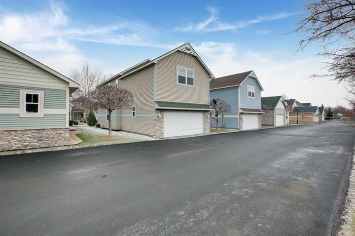 8572 Xerxes Ave N - Photo 2 of 12