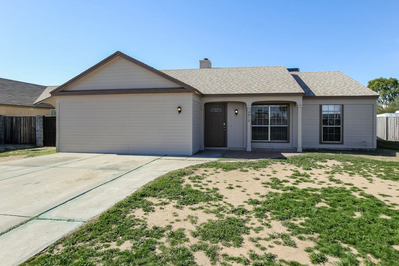 12512 N 86th Dr - Photo 3 of 20