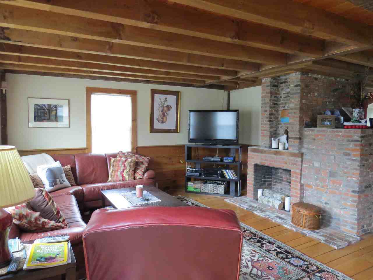 153 W River St #1 - Photo 2 of 7