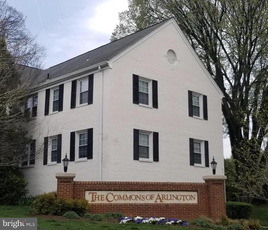 1301 S Walter Reed Dr - Photo 3 of 18