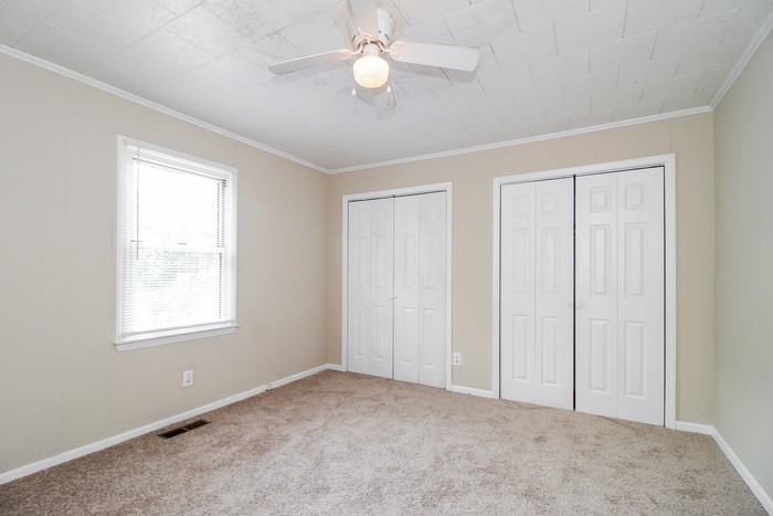 116 Clark St - Photo 3 of 8