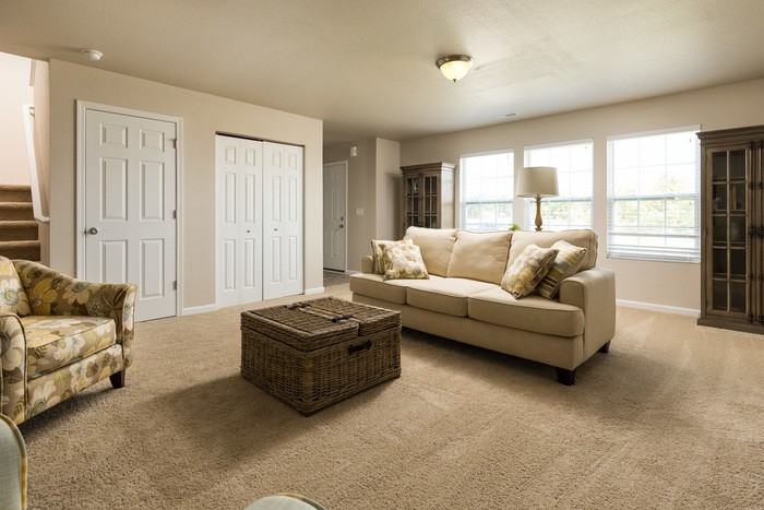 511 Oak Meadow Dr - Photo 3 of 16