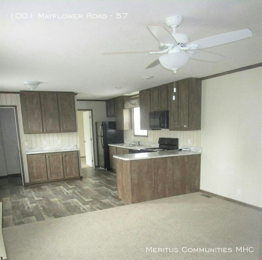 1001 S Mayflower Rd #57 - Photo 2 of 5