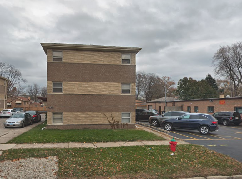 9821 South Pulaski Road, Evergreen Park, IL 60805 2 Bedroom Apartment