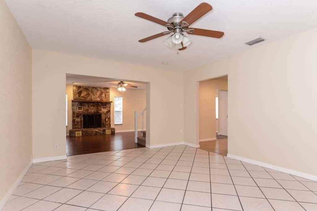 1992 75th Way N - Photo 3 of 17