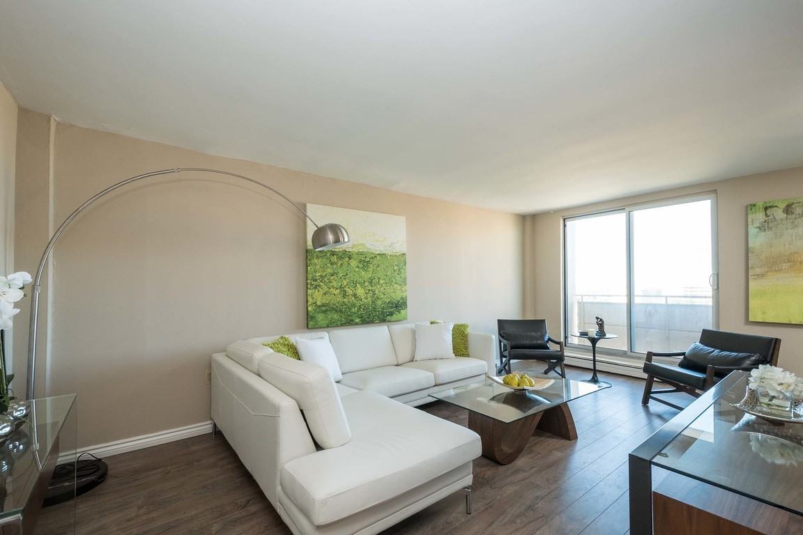 St. James Place I - IV - Photo 2 of 8