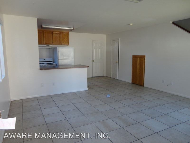 985,987,989 CALLA AVE - Photo 3 of 13