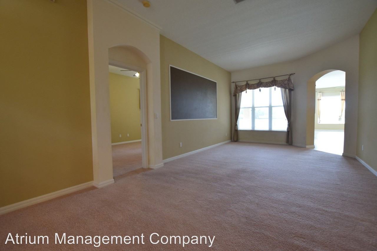 1004 Kersfield Circle - Photo 3 of 23