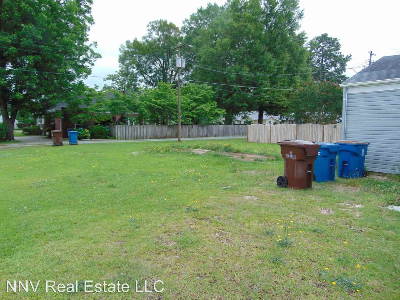 1004 N Orange Ave - Photo 3 of 15