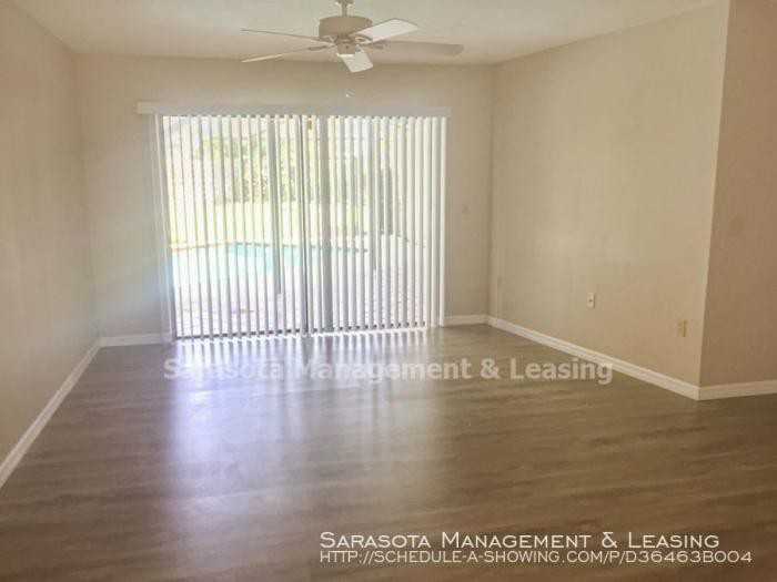 3816 Easton St - Photo 3 of 19