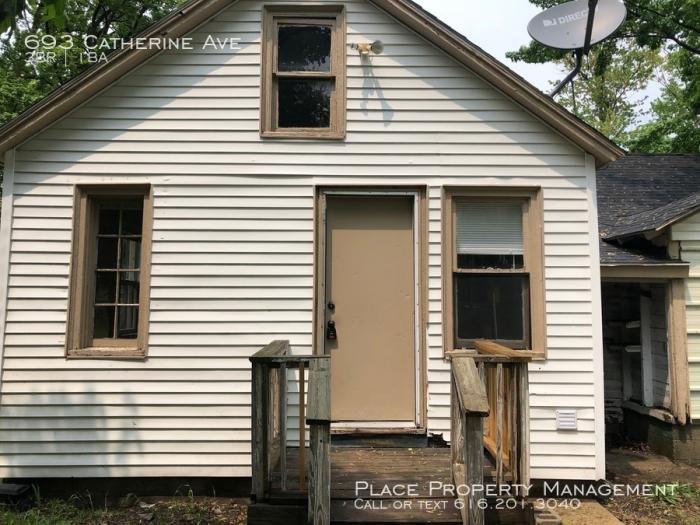 693 Catherine Ave - Photo 3 of 12
