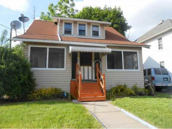 319 Floral Ave - Photo 2 of 9