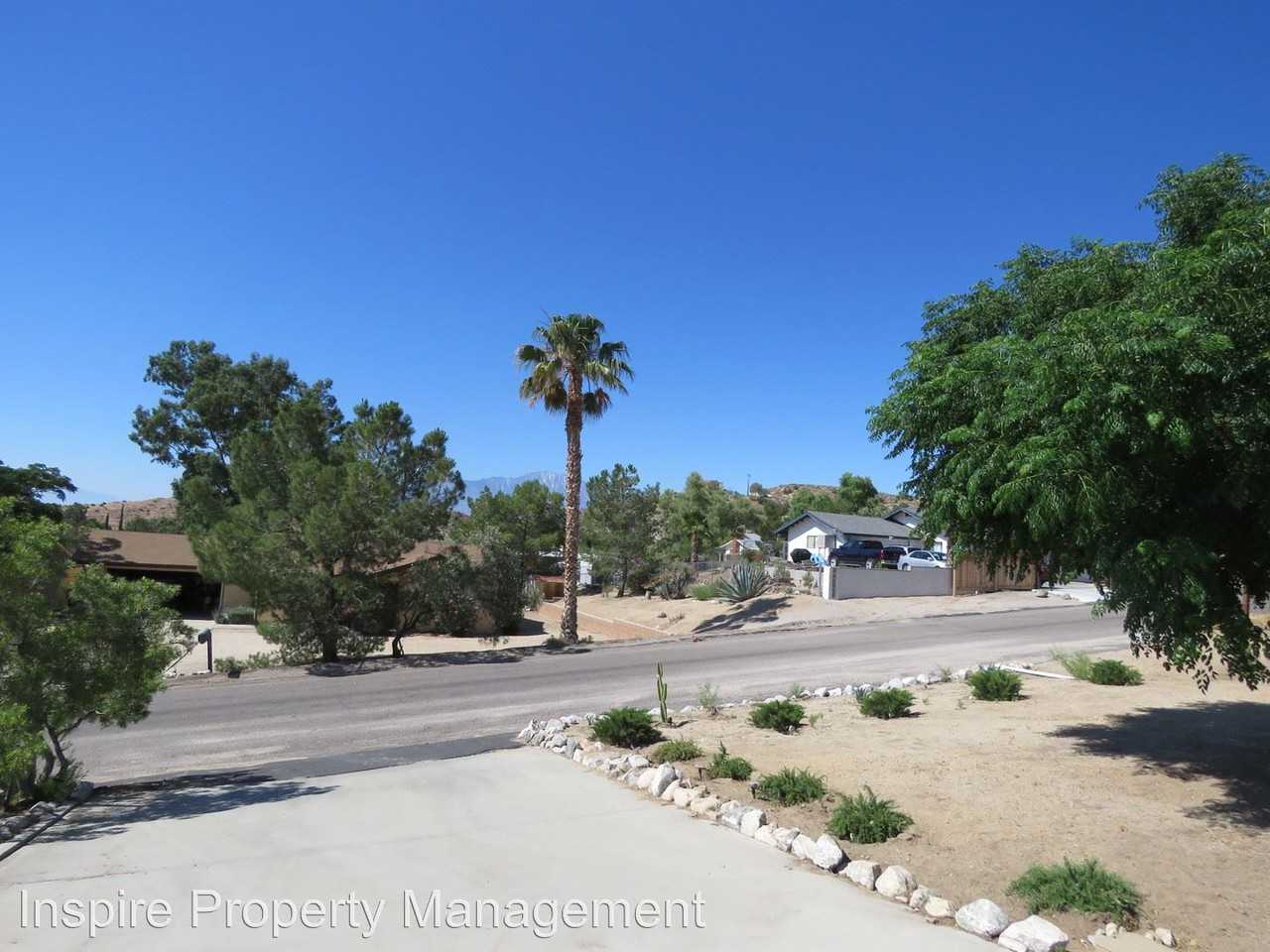 49014 Mojave Dr - Photo 3 of 20