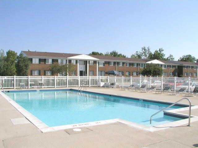 Southpointe Square - Photo 3 of 10