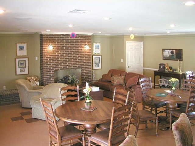 Southpointe Square - Photo 2 of 10