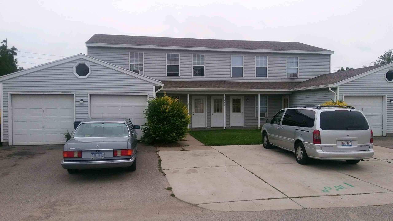 1248 Central Ave - Photo 3 of 9