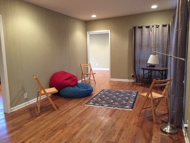 1117 Sunset Dr - Photo 3 of 12