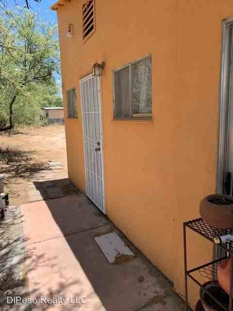 453 N Lariat St - Photo 2 of 14