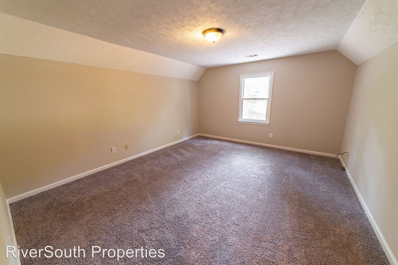 1236 Martin Rd - Photo 3 of 35