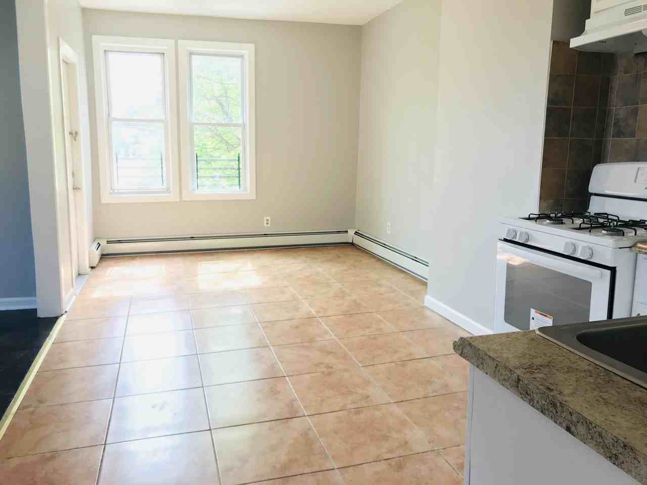 42 Ridgewood Avenue #3 - Photo 3 of 13