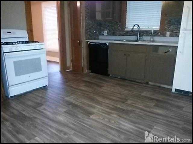 14819 Arch St - Photo 3 of 9