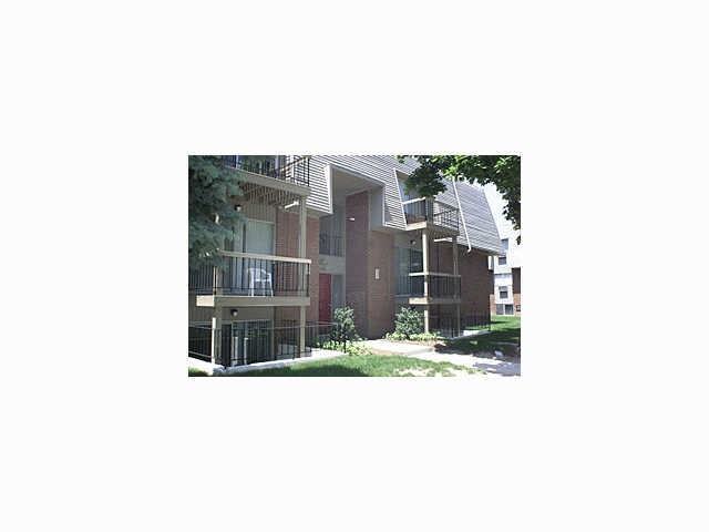 Cherry Hill Club Apartments - Photo 3 of 17