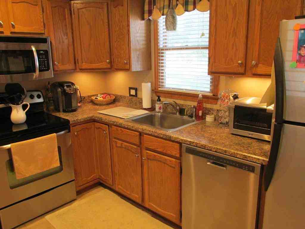 55 N Main St #11 - Photo 3 of 9