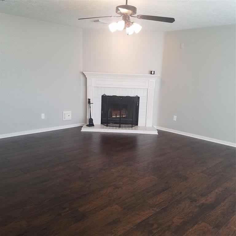 135 Bayou Bend Dr - Photo 2 of 16