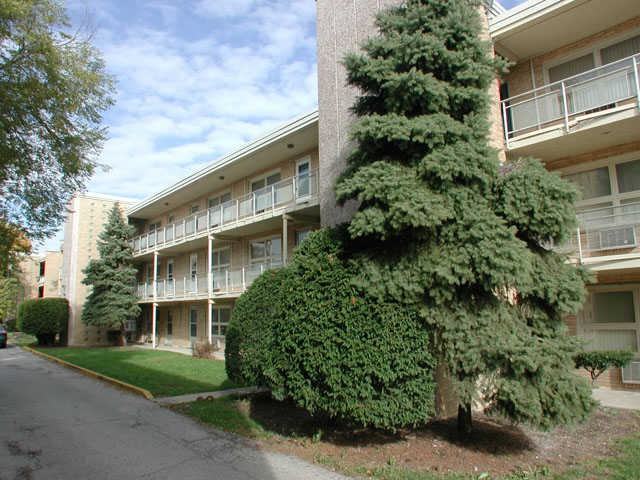 Forest Glen Apartments - Photo 3 of 21