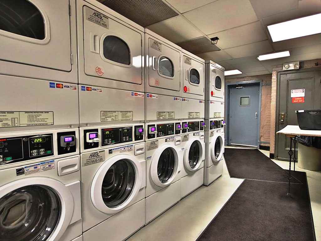 11 Waverly Place - Photo 3 of 46