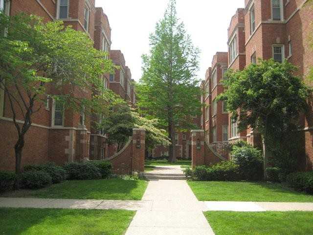 Oak Park Apartments - Photo 2 of 13