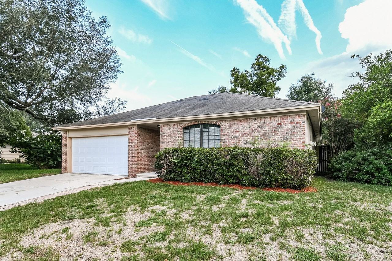 12382 Blue Stream Dr - Photo 2 of 23