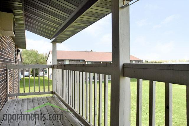 Howard Apartments - Photo 2 of 17