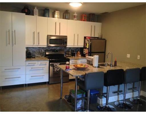 7 Crombie St #7 - Photo 2 of 6