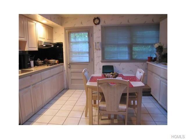11 Palisades Ct - Photo 3 of 15
