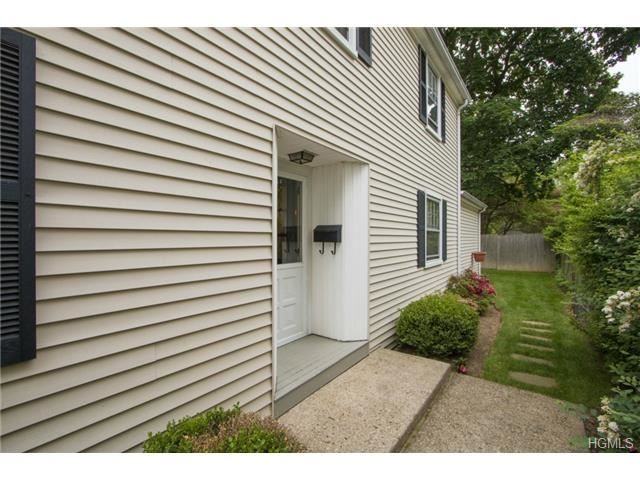 98 Glen Oaks Dr - Photo 2 of 26