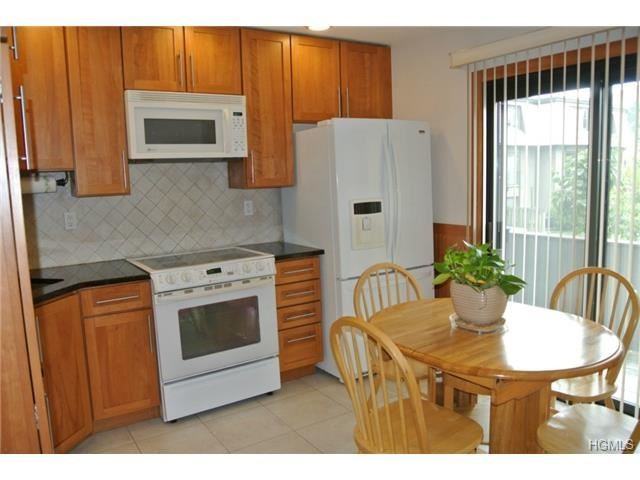 33 Heritage Dr #D - Photo 2 of 30