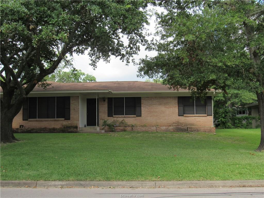 2000 Wayside Dr - Photo 2 of 23