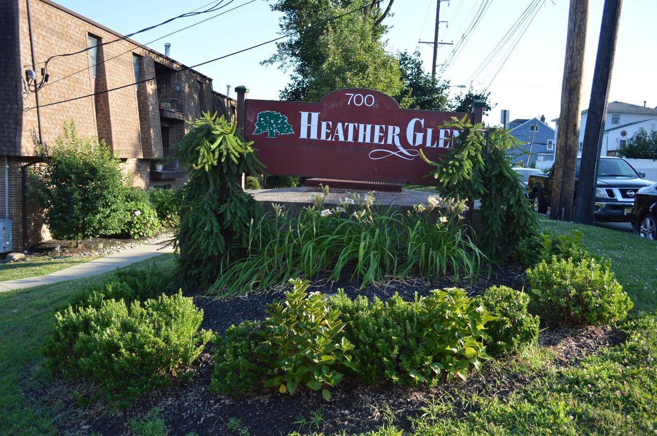 700 Schuyler Ave #E13 - Photo 2 of 11