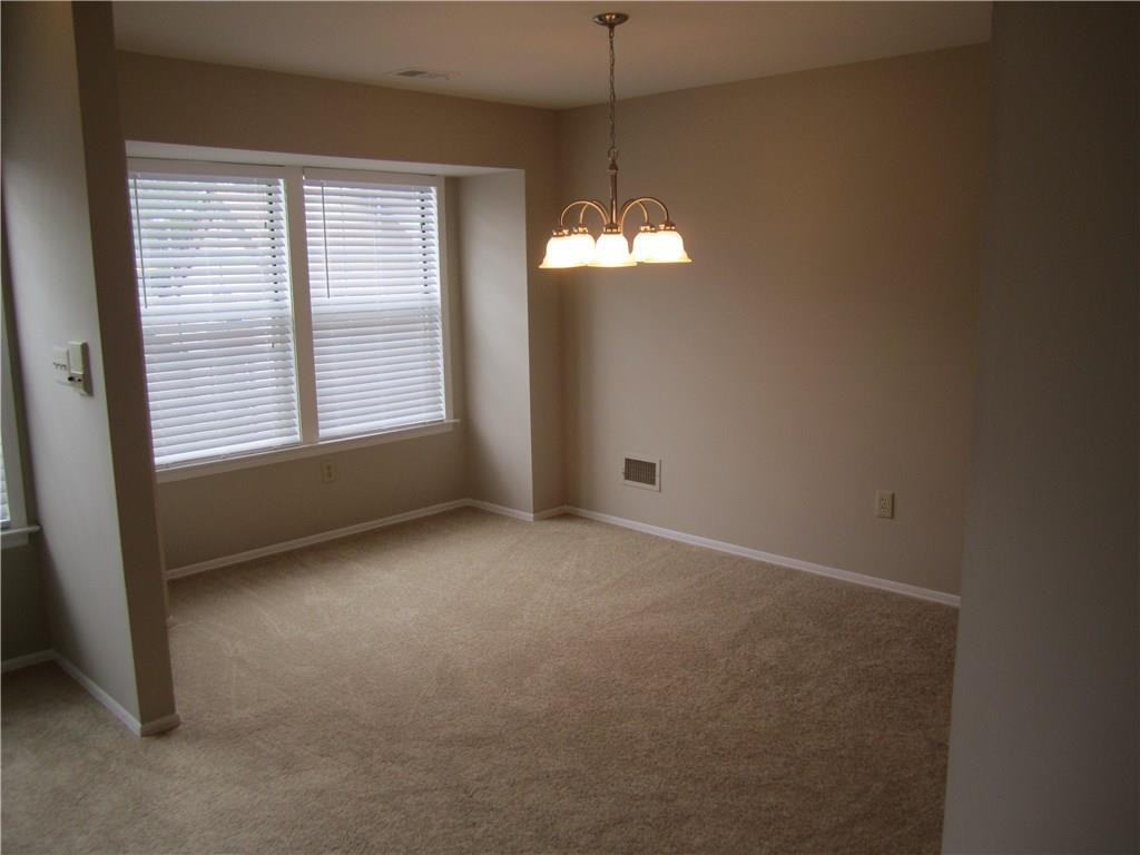 3G Cambridge Dr - Photo 3 of 10